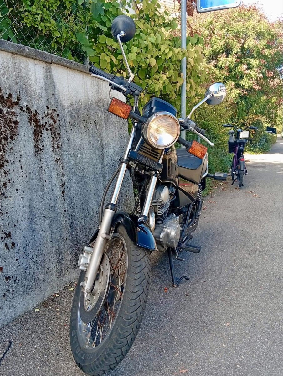 Yamaha Strada: Yamaha SR 125 – Usato da zürich venduto da Papalagi2 2