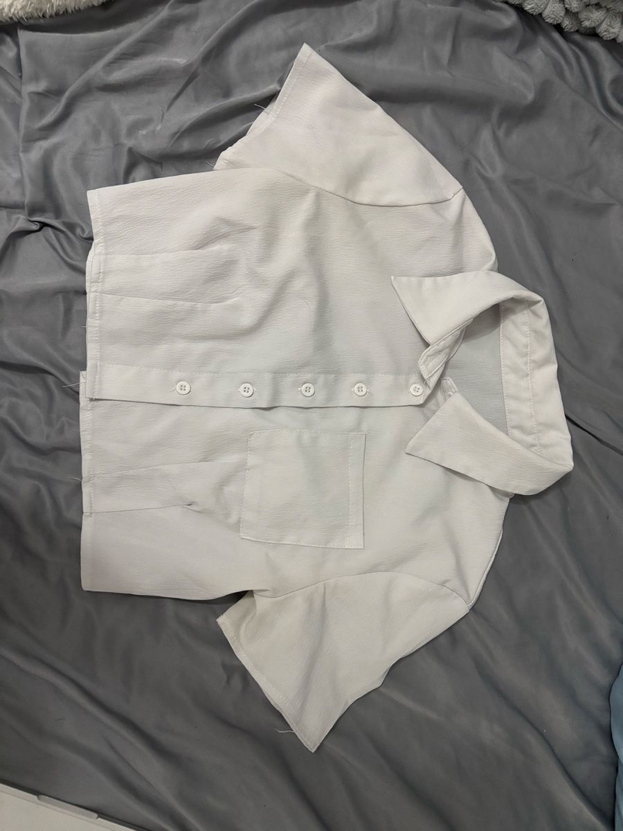 Shein Camicette: camicia a maniche corte – Usato da Agno venduto da mic_6btj
