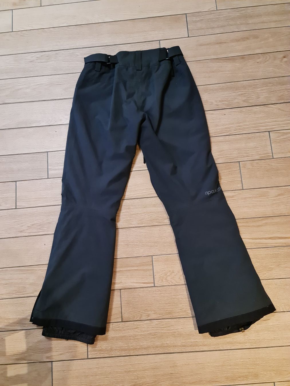 Rip Curl Pantaloni: Pantaloni da sci da donna – Usato da Lumino venduto da lam_5xnt