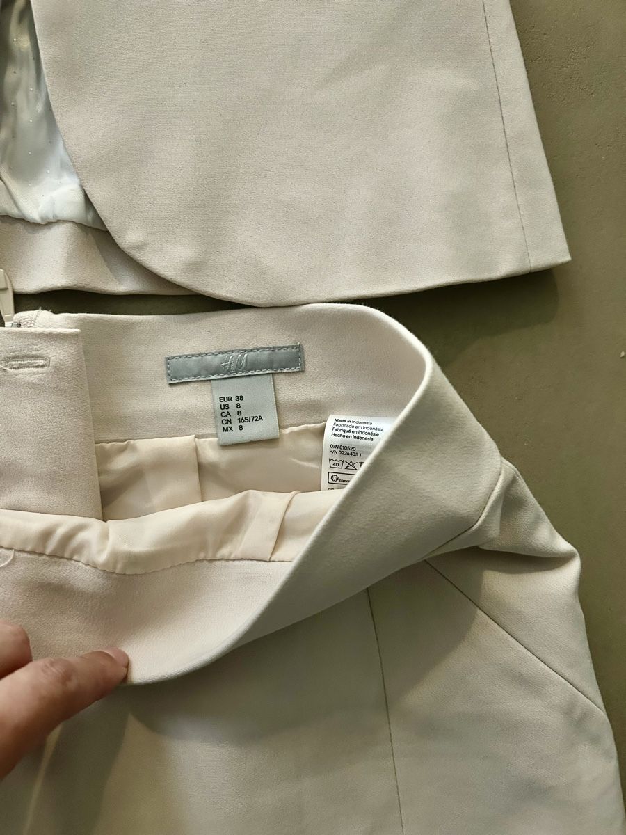 H&M Anzüge & Kostüme: H&M business skirt suit – Neu (gemäss Beschreibung) aus Belp von jan_6yvx 3