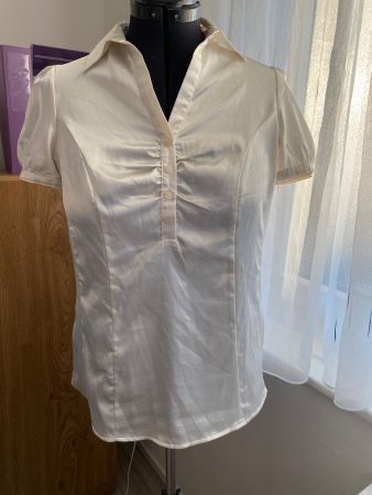 Bluse kurzarm creme-weiss wenig getragen