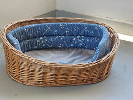 Hundebett geflochten