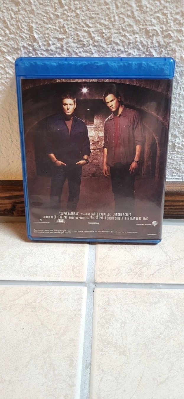 Tutti i DVDs: Blu Ray - Supernatural Staffel 4 – Usato da Münsingen venduto da Heroism2010 3