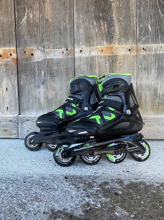 Pattini in linea & Pattini a rotelle: Rollerblades / Inlineskates Grösse 3640 gratis – Usato da Gutenswil venduto da Benist89 1