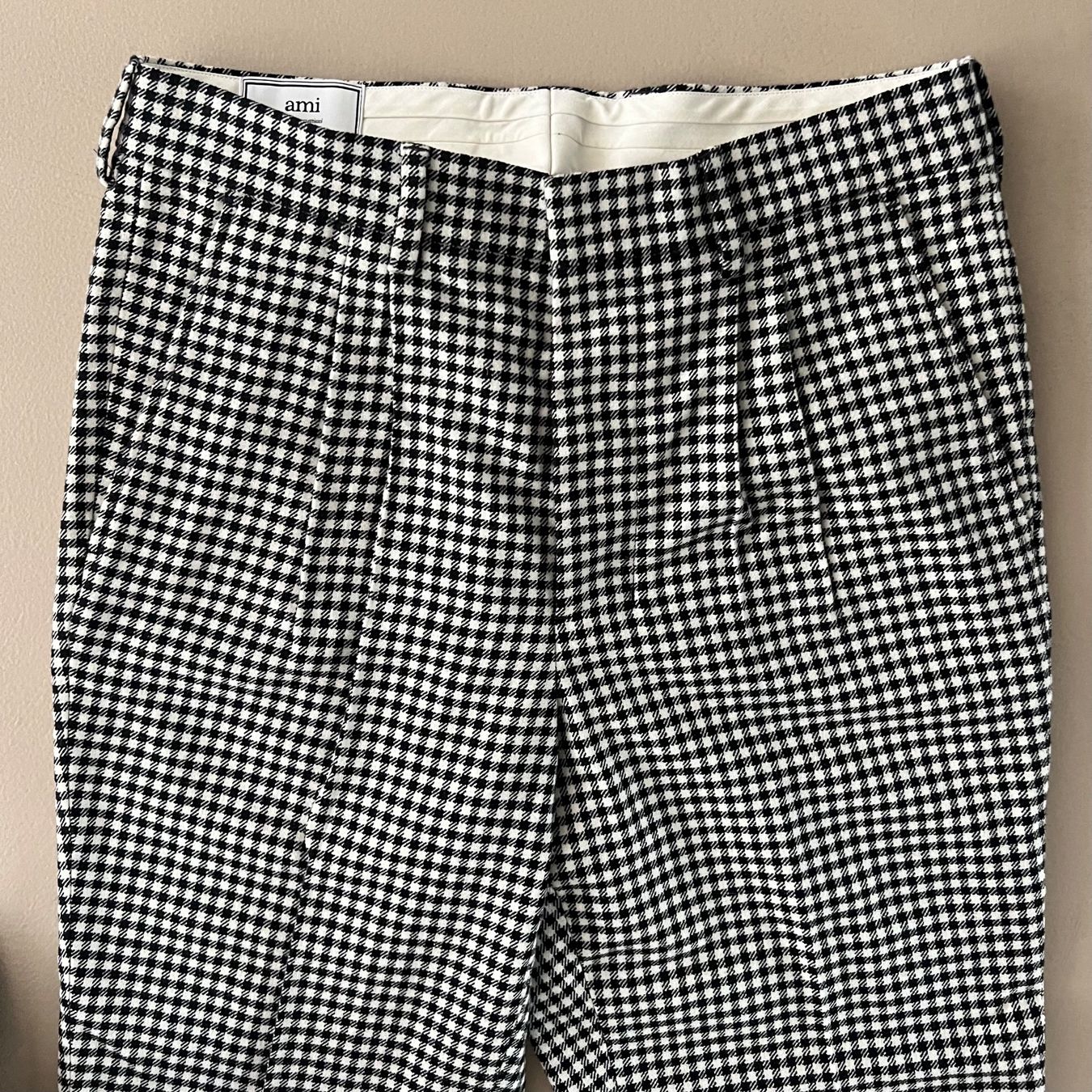 Hosen: AMI Herren Hose 🖤 – Gebraucht aus Zürich von ClosetQueen 1