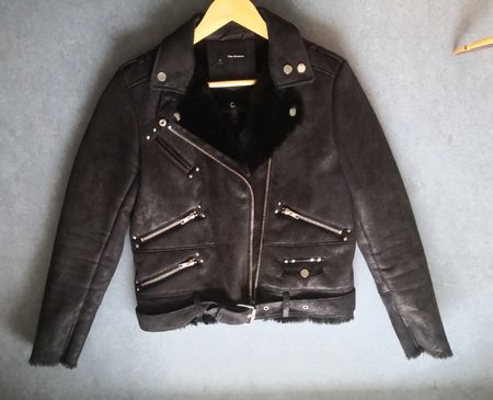 Jacke von The Kooples in schwarz gefüttert, Gr. M