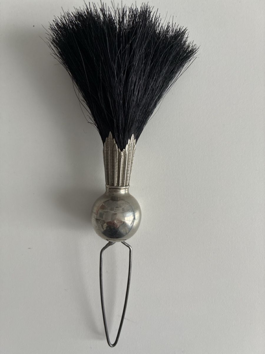 Schweizer Armee Uniformi: Dragoner Pinsel schwarz – Usato da Gutenswil venduto da Antiques77 1