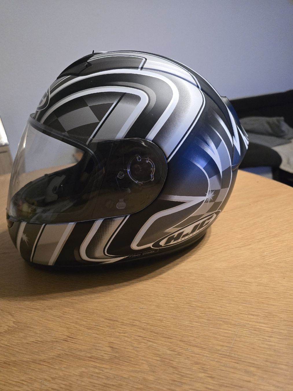 HJC Helme & Visiere: HJC Helm Motorrad grösse M – Gebraucht aus Oftringen von sweden03 2
