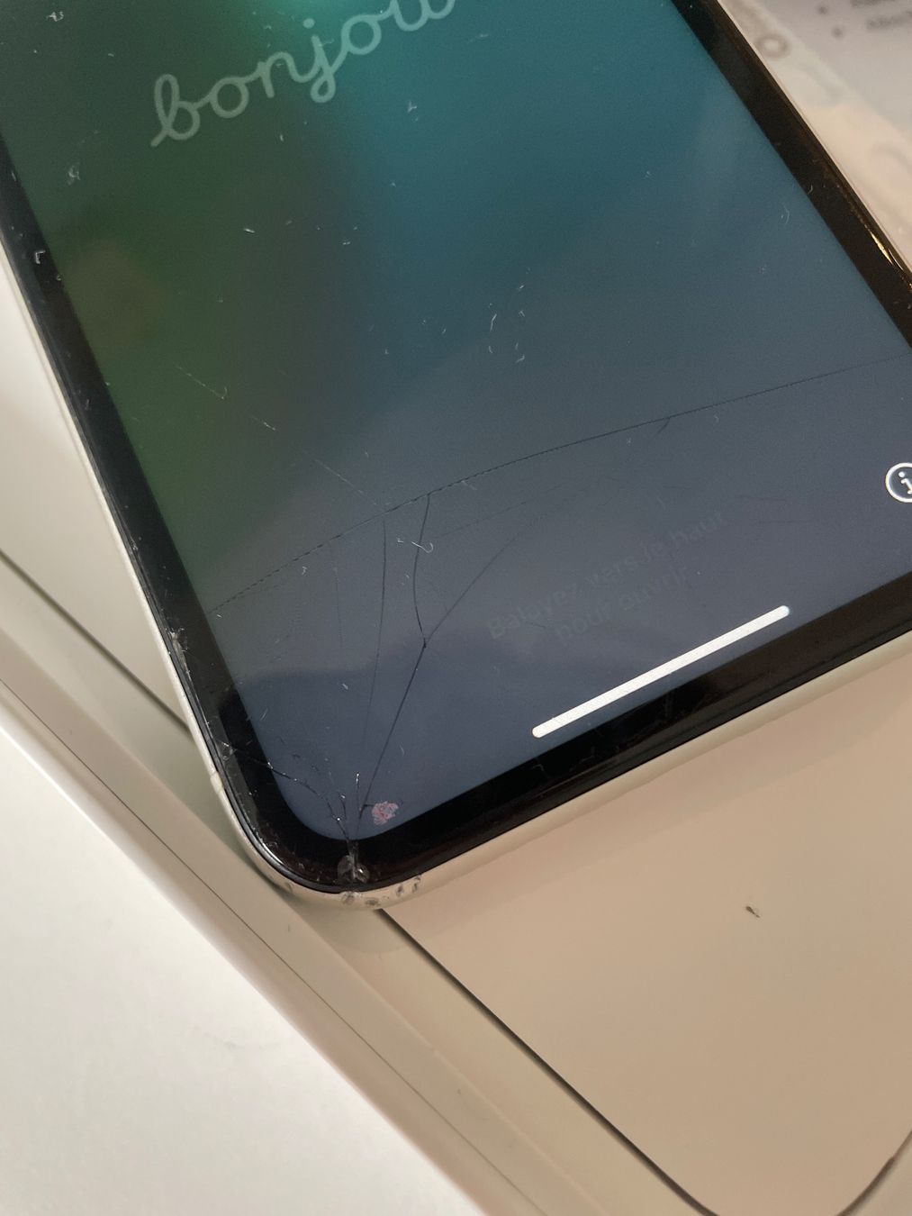 Apple Portables: Apple iPhone 11- weiss - 128GB – D'occasion à Winterthur par Gaudea 9