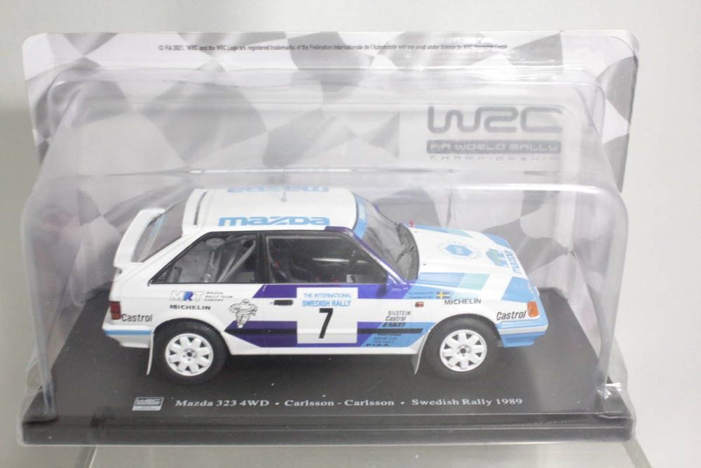 Miniature WRC Rallye Mazda 323 4WD Carlsson/Carlsson - Rallye Suède 1989 - 1/24 Ixo