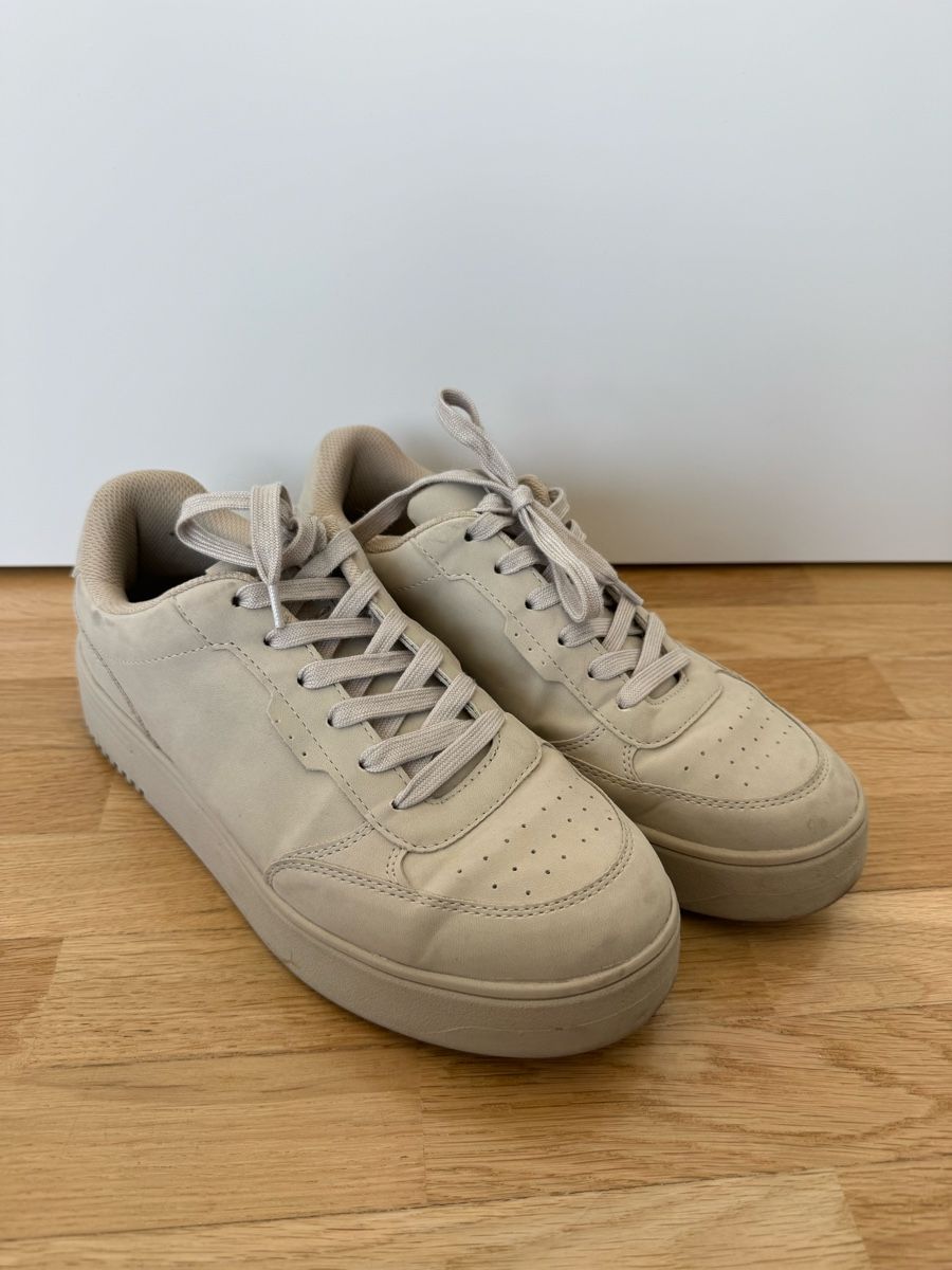 Pull&Bear Scarpe da uomo: Sneaker - Pull&Bear - 42 – Usato da Aarau venduto da faXse