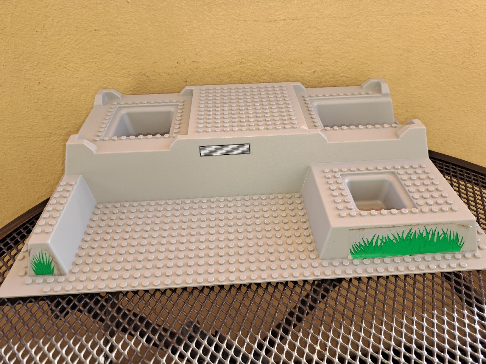 Lego Kit di costruzioni: Wintage Lego 3D Platte – Usato da Basel venduto da vidra66