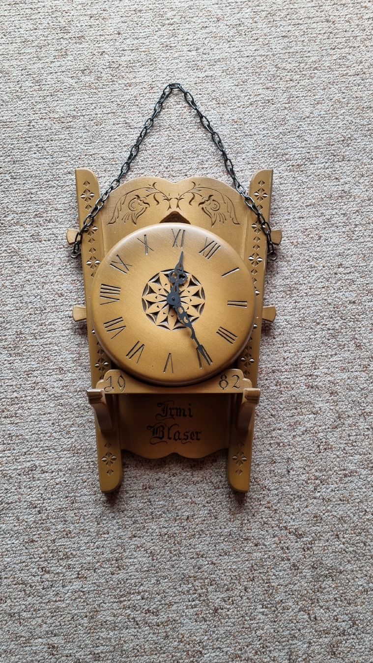 Uhren: Wanduhr – Gebraucht aus Sarnen von Misha3