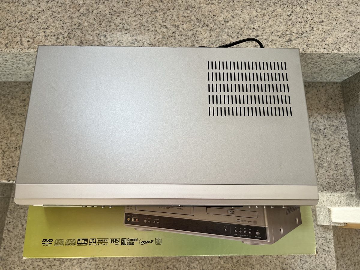 Daewoo Enregistreurs: Daewoo SD-9500S DVD / VHS-Videorecorder – D'occasion à Schongau par Retro_Shop 2