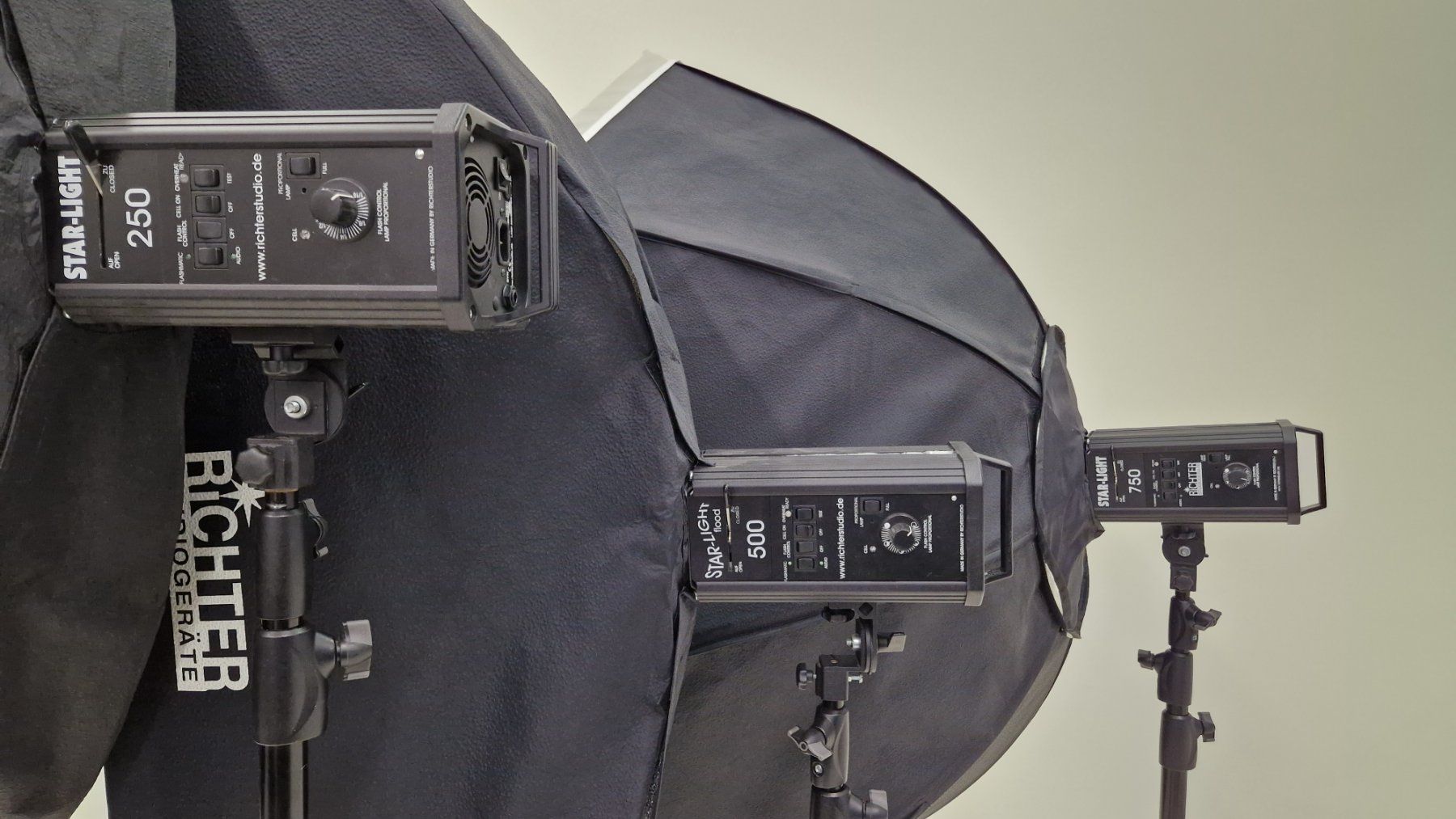 Blitze: Komplettes Studio-Blitzset – Ready to Shoot – Gebraucht aus Chur von wow25 3
