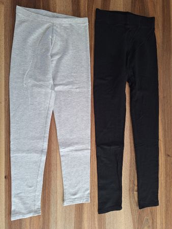 Kleiderpaket 20 (2 Leggins) Grösse 152