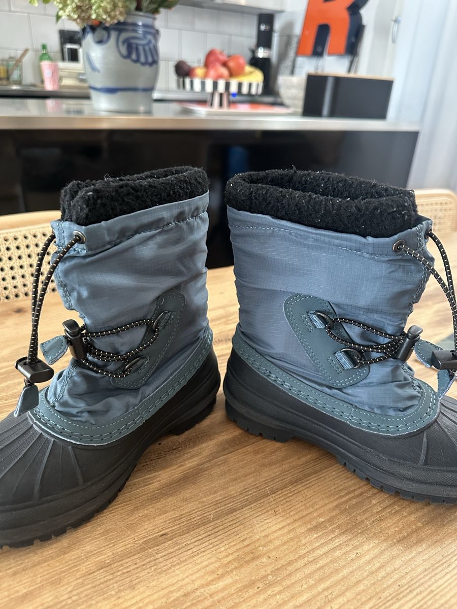 Helly Hansen Chaussures garçon: Helly Hansen Winterboots – D'occasion à Winterthur par ste_f5wy 2