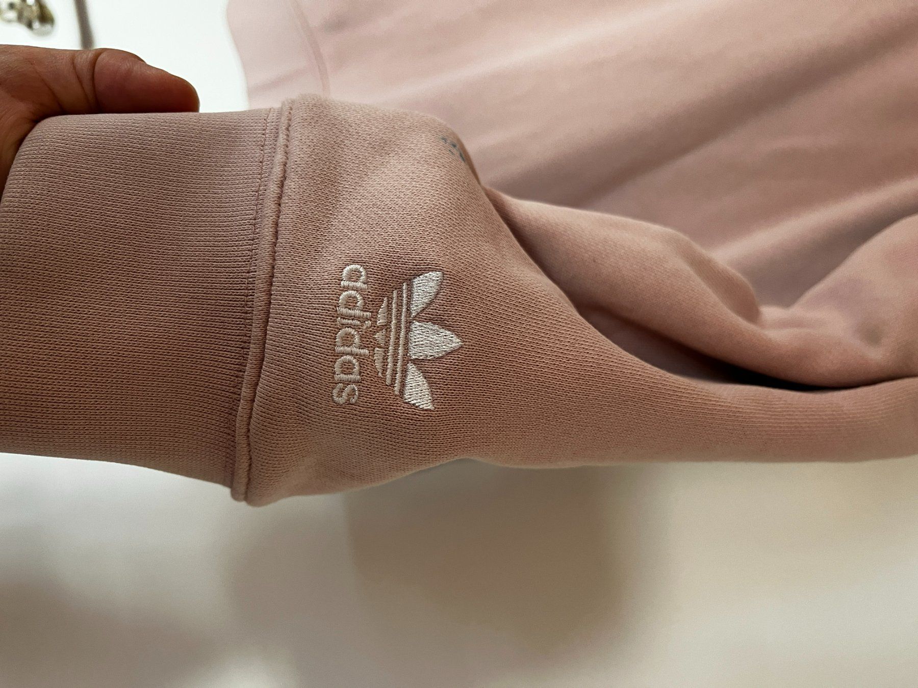 Adidas Pullover & Sweatshirts: Rosa Adidas Adiletten Hoodie – Gebraucht aus Seuzach von anina.k 2