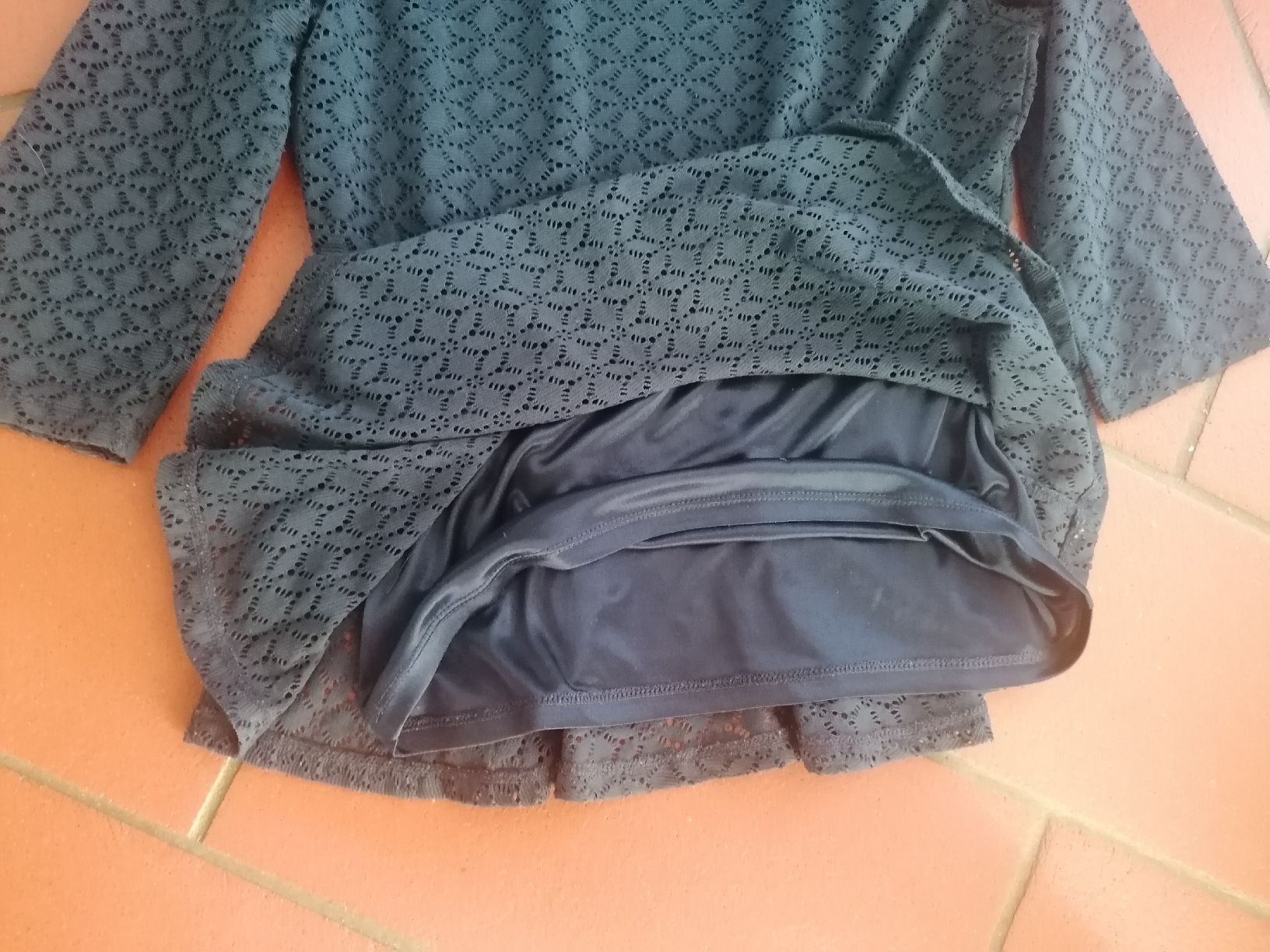 Vero Moda Camicette: **Elegante Spitzenbluse/shirt gr. M, dunkelblaue ** – Usato da Bedigliora venduto da Dolcezza0 3