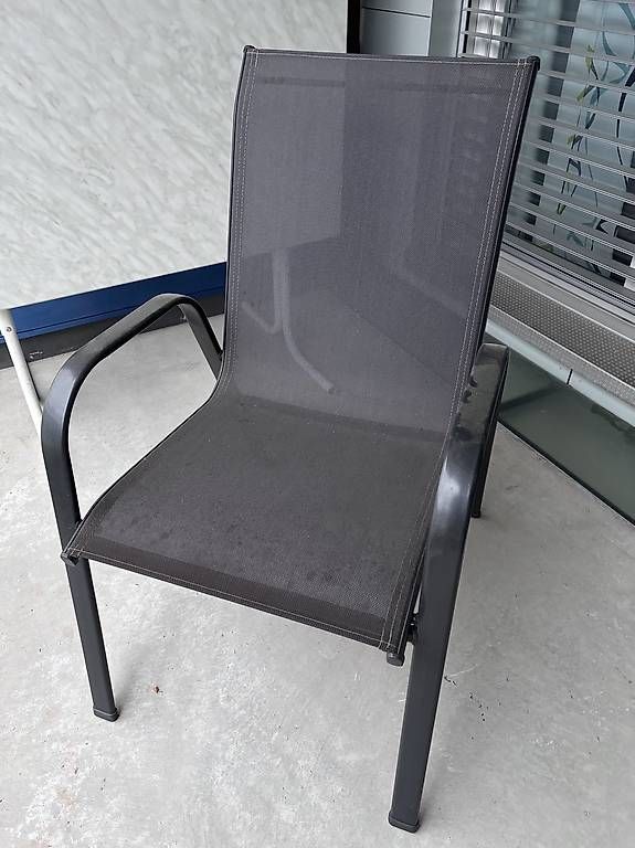 Set di tavolo e panche: Tisch mit 4 Stühlen – Usato da Baden venduto da hijo79 2