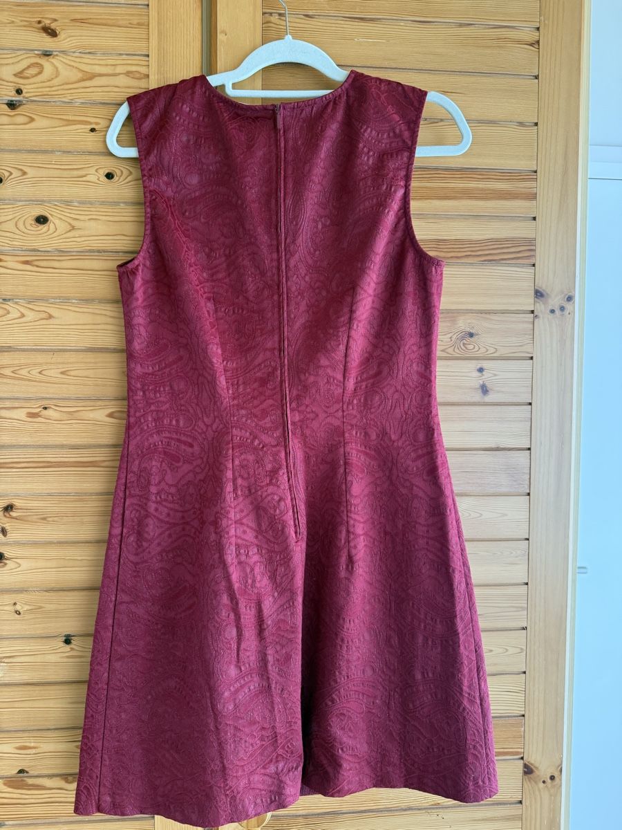 Orsay Vestiti: Elegantes, bordeauxrotes Kleid mit Spitze, Grösse M – Usato da St Gallen venduto da Berta343 1