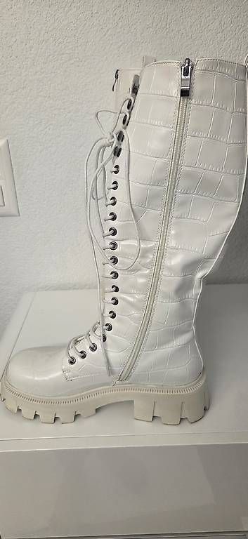 Damenschuhe: Schnürrstiefel Grösse 40 top Zustand – Gebraucht aus St. Urban von kun_9gl9 1