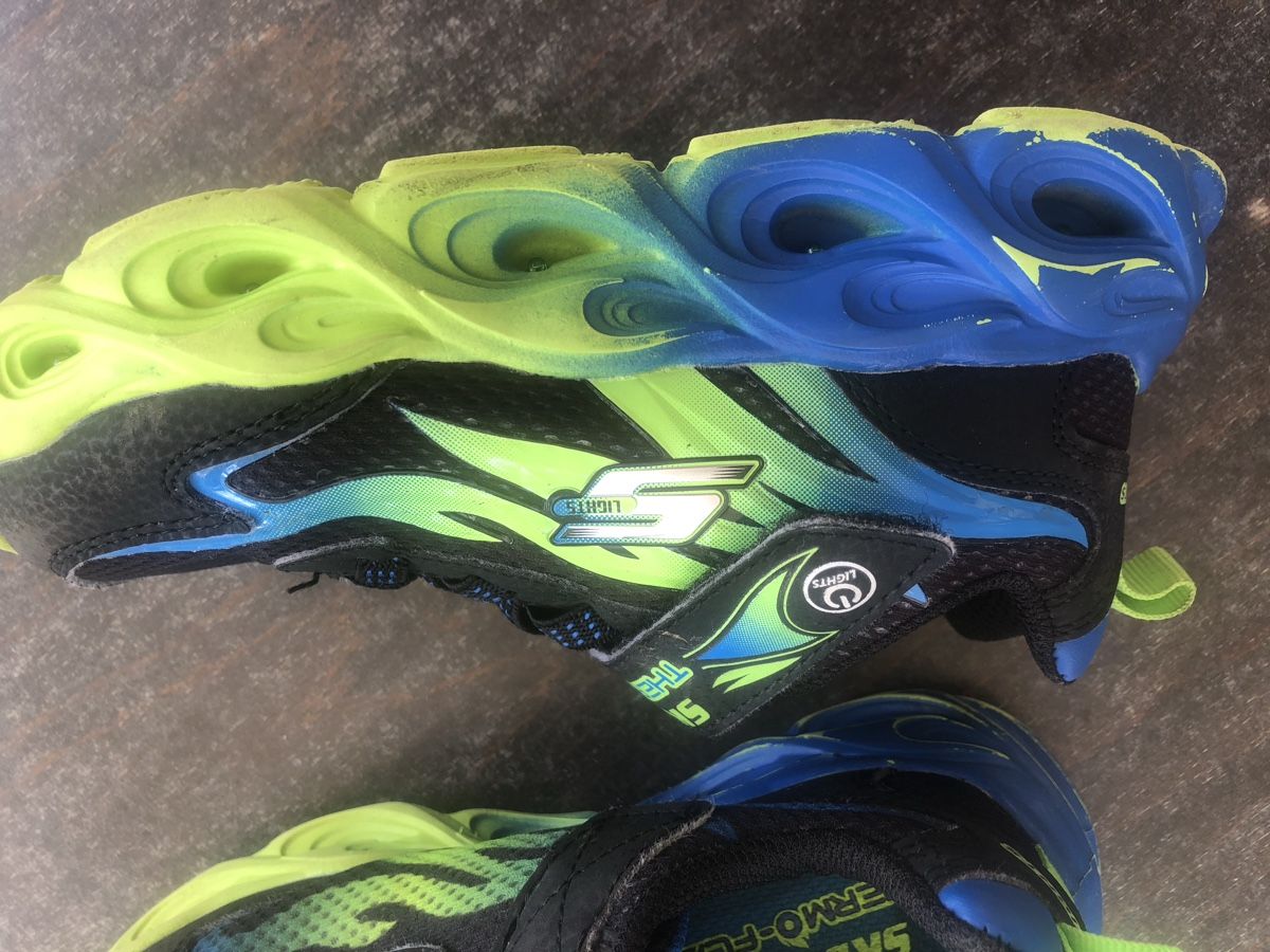 Skechers Scarpe per ragazzi: Skechers 5 Lights – Usato da Solothurn venduto da galinka 3