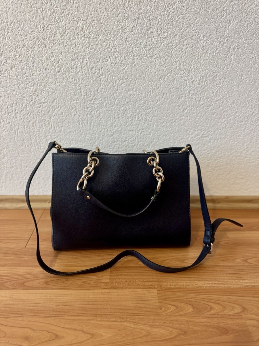 Borse da donna: Elegante schwarze Handtasche mit Kette – Usato da Baden venduto da frattelli