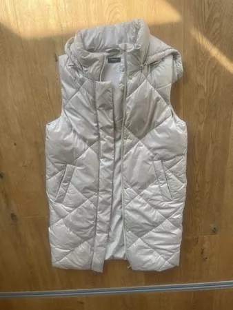 Esprit Steppweste mit Kapuze, Gr. S/M wie neu,