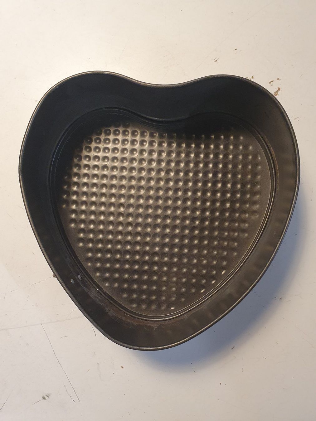 Moules à gâteaux: Backform Herzförmig 20 cm – D'occasion à Zürich par loosebone