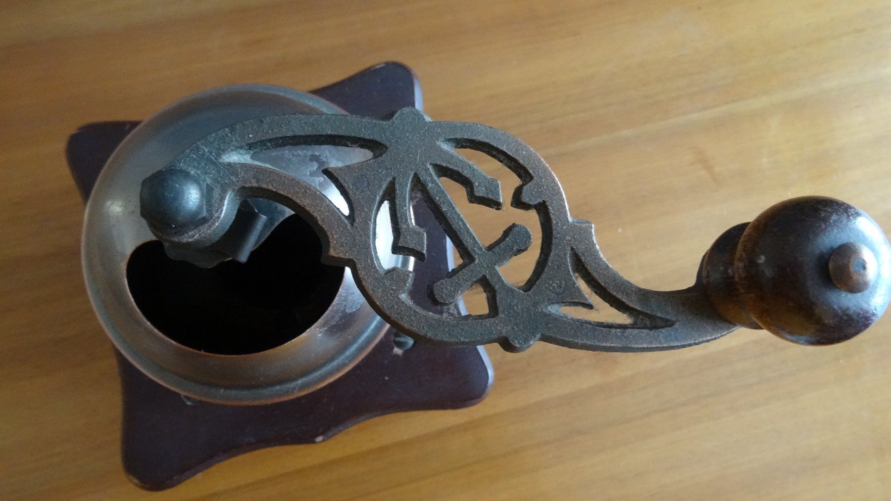 Elettrodomestici da cucina: Kaffeemühle Handbetrieb – Usato da Solothurn venduto da w_keller_2008 1