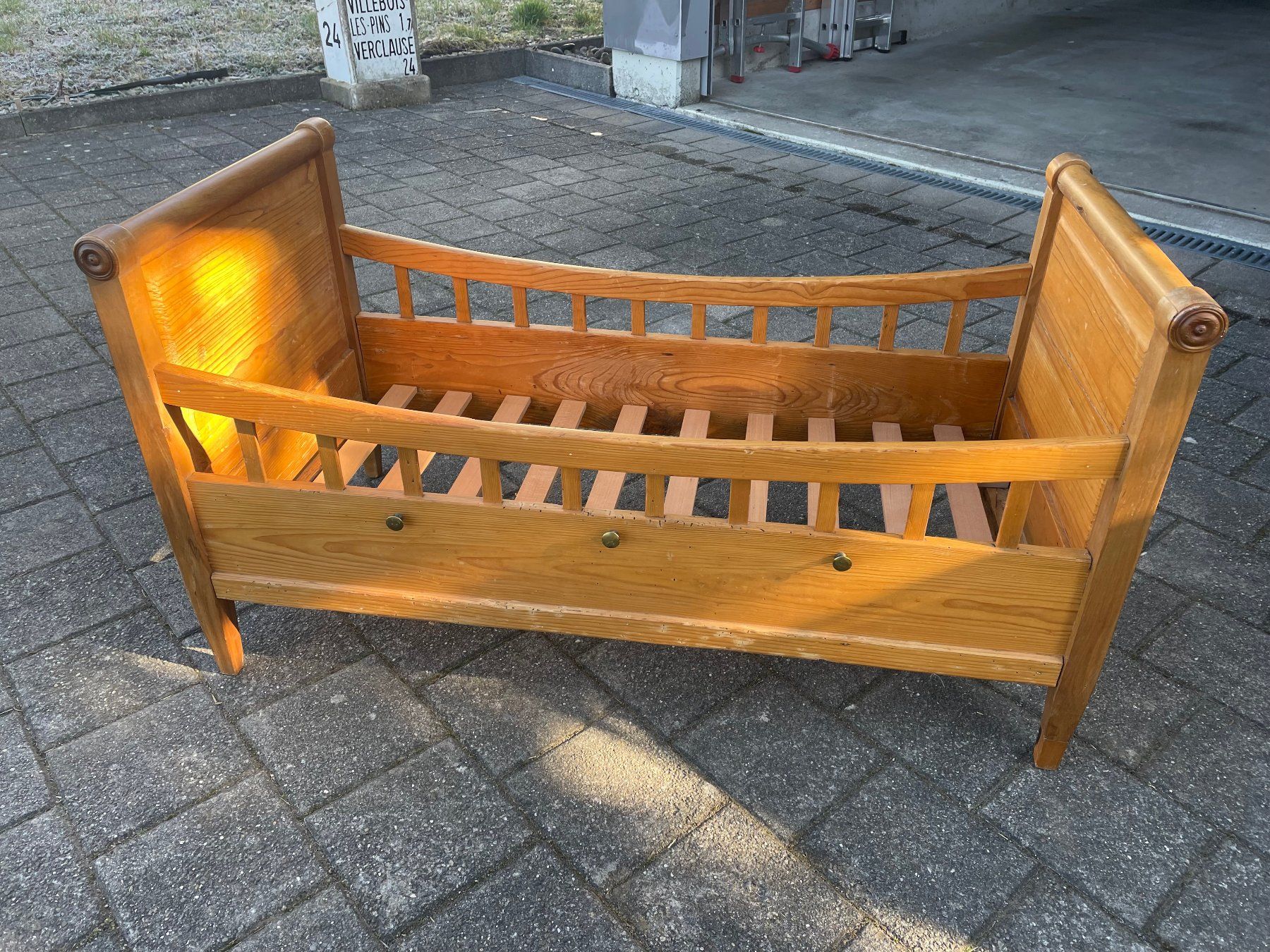 Letti: Kinderbett Antik – Usato da Römerswil LU venduto da Fieldhome