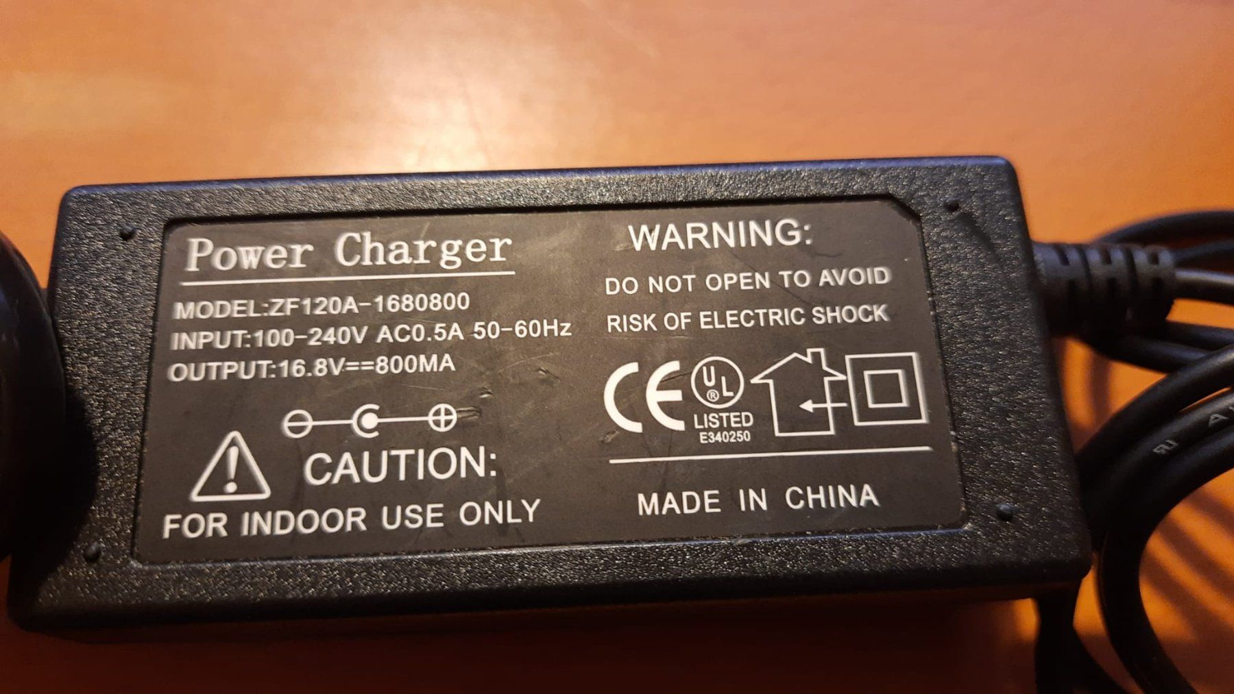 Ladegeräte: AC Power Charger ZF120A-1680800 – Gebraucht aus Zürich von balin777 2