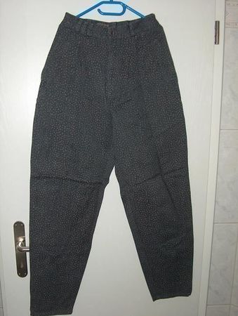 Neuw. Mexx Damenhose mit kl. Bundfalten - grau mit hellbraun