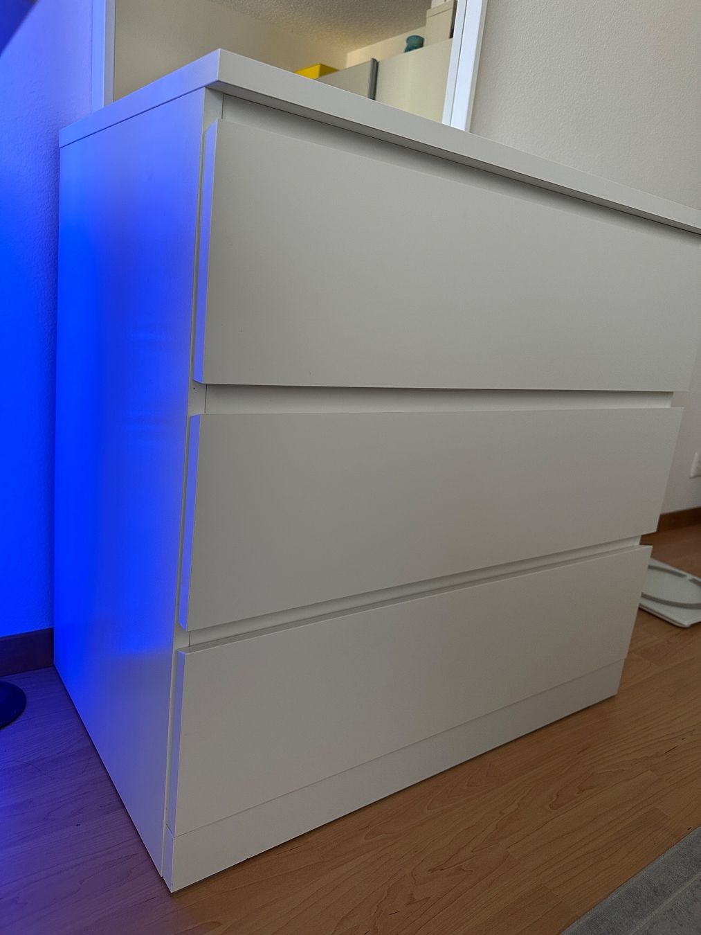 Ikea Cassettiere: Ikea Malm Kommode inklusive Spiegel – Usato da Winterthur venduto da fat_d6sb 4