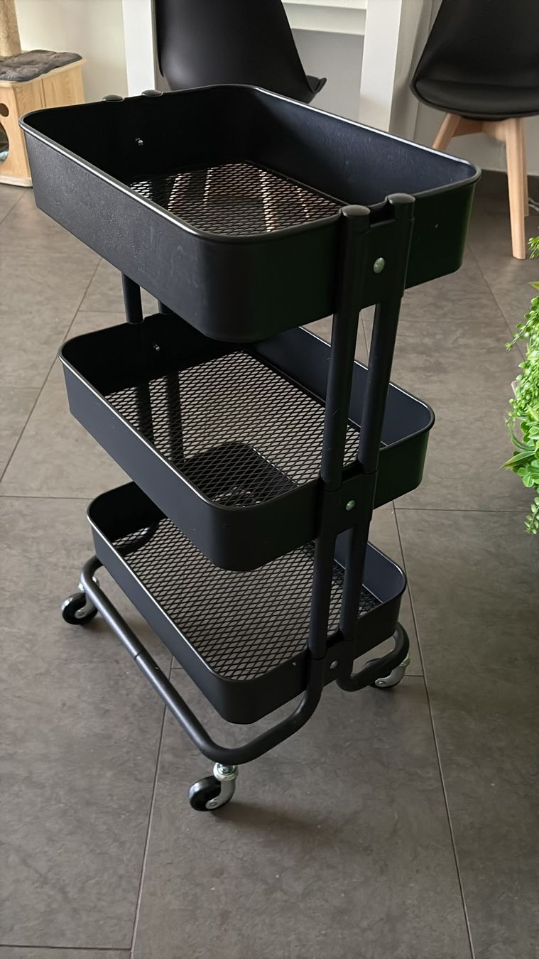Ikea Eléments de bureau: Desserte Ikea Raskog noire comme neuve – Neuf (Voir description) à Morges par Mlle_Croft_91