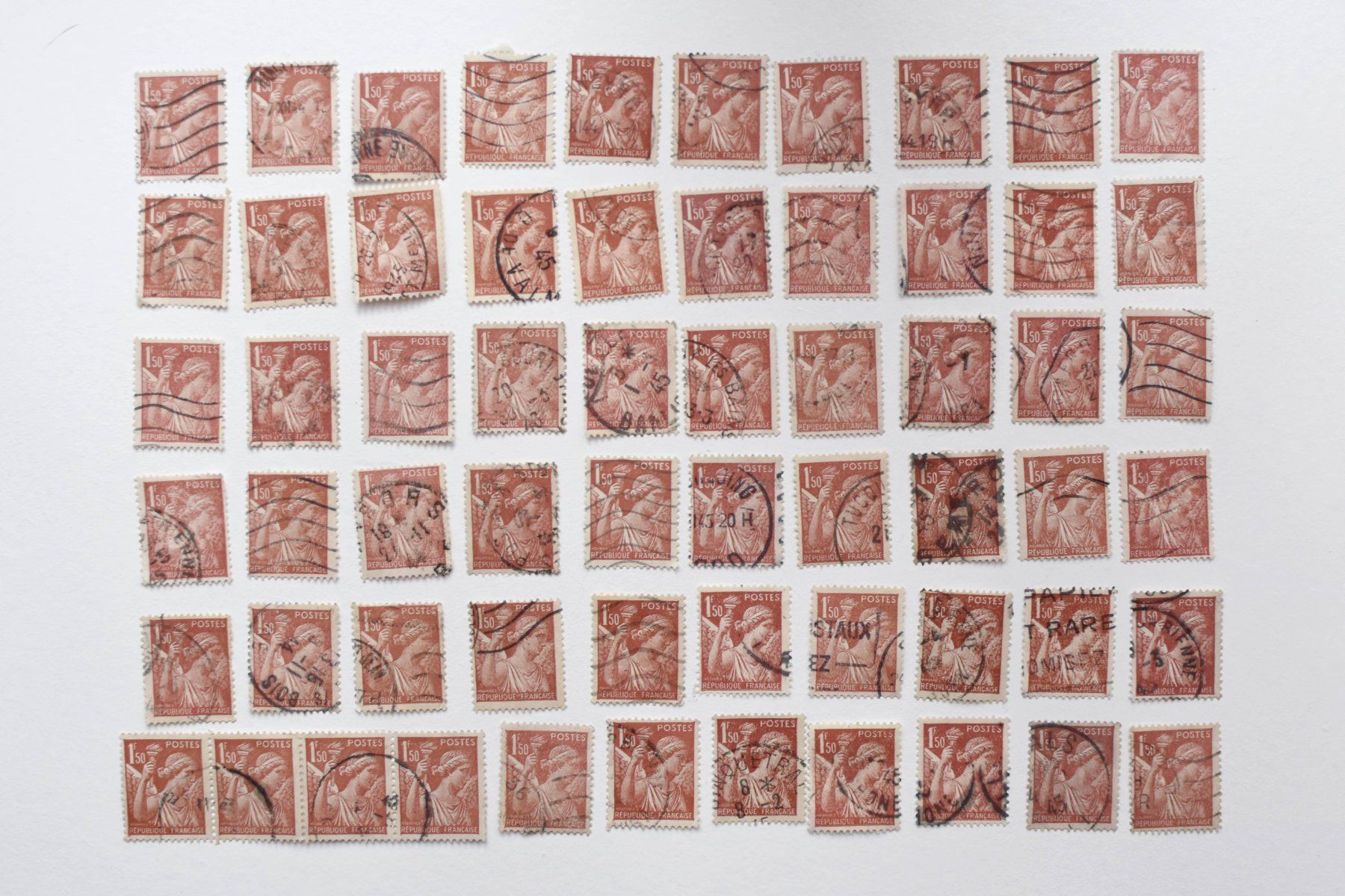 Tutti i francobolli: Lot timbres Type Iris - France – Usato da Belmont-sur-Yverdon venduto da bichet02 2