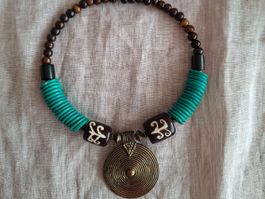 Collier bohème ethnique pendentif métal