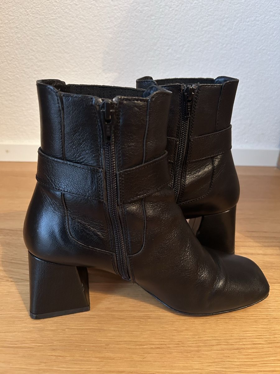 Geox Scarpe da donna: Geox Leder Stiefelette Gr. 36 – Usato da Oberentfelden venduto da MAT_3 2