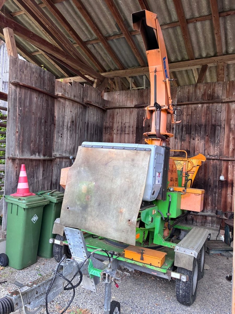 Tutte le macchine: Heizohack HM 6 300 Holzhäcksler / Hacker – Usato da Hinwil venduto da Samick 1