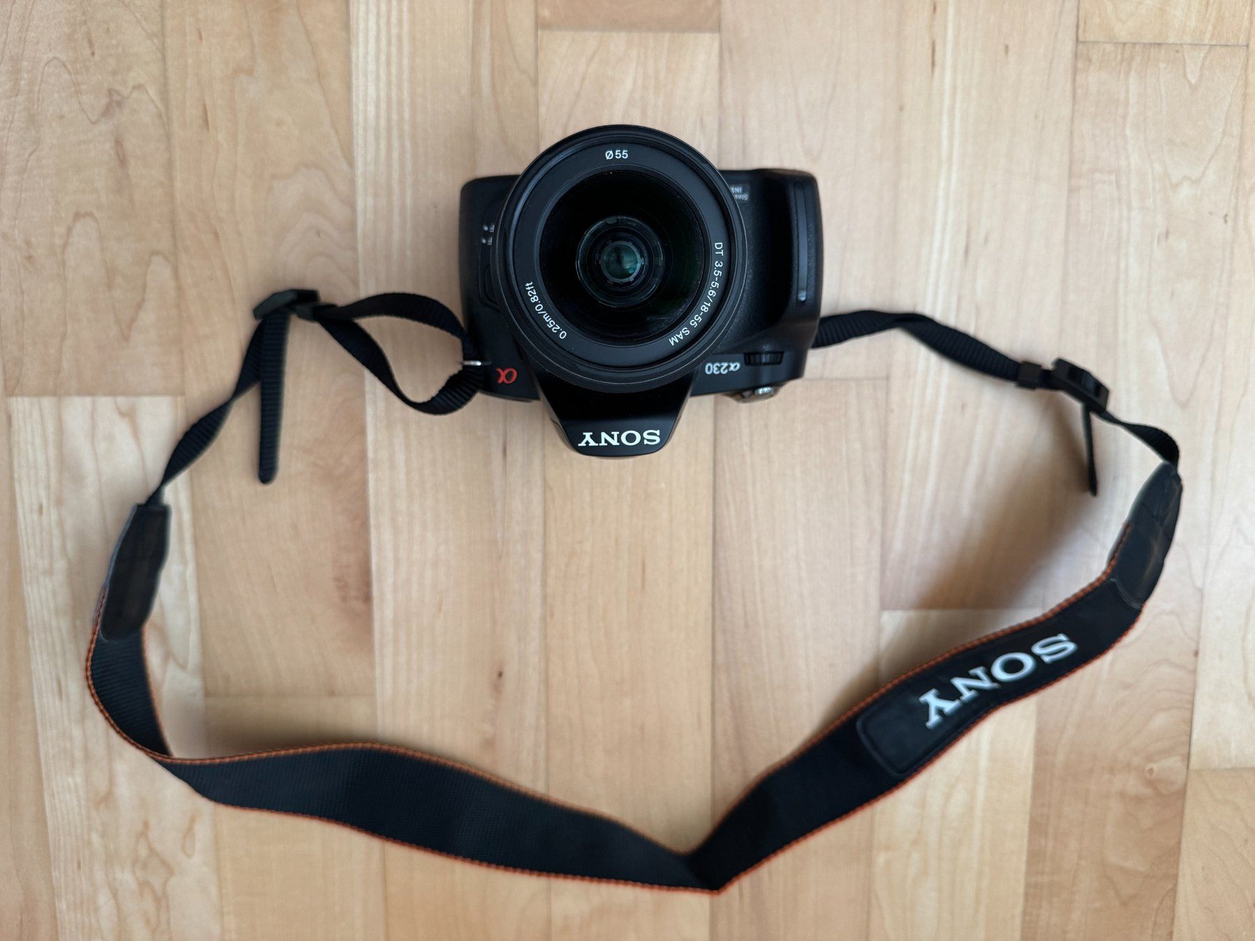 Sony Appareil photo: Sony Alpha DSLR-A230 – D'occasion à Möhlin par tiio 1