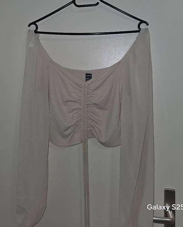 Tops: 2 Crop-Tops – D'occasion à St. Gallen par ruz_t5lk 1