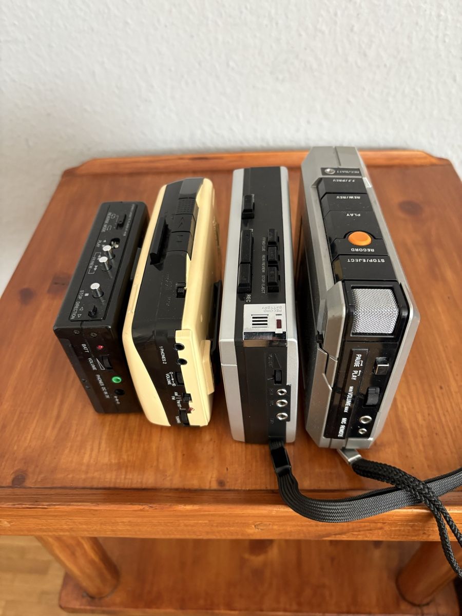 Lettore multimediale portatile: Lot de 4 Walkman à révisé – Usato da petit lancy venduto da FerreiraLuis 1