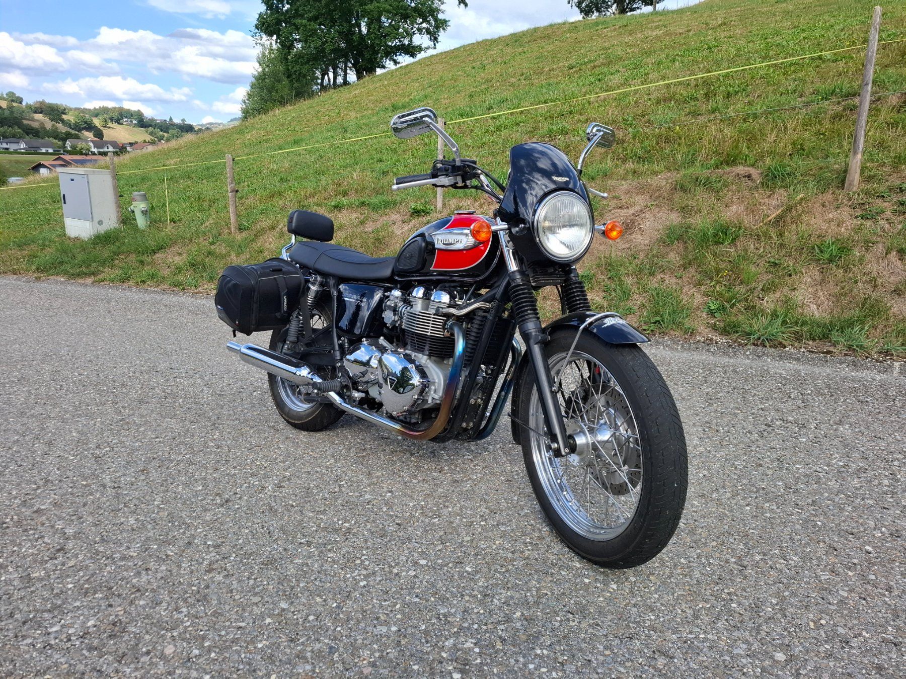 Triumph Chopper: Triumph Boneville T100 – Gebraucht aus Oberschrot von zbinden_04 1