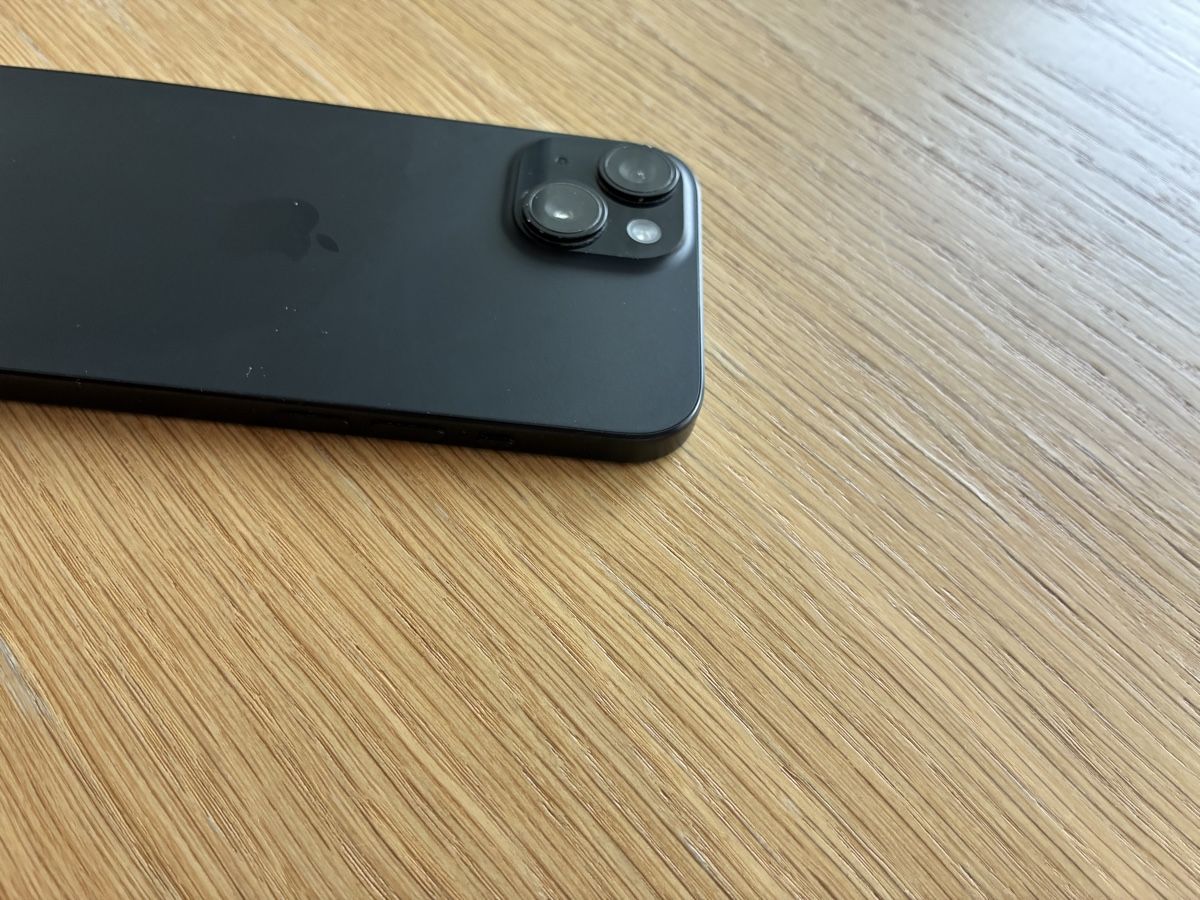 Apple Telefoni cellulari / Smartphones: iPhone 15 Schwarz 256 GB  – Usato da Moosseedorf venduto da Henneth 5