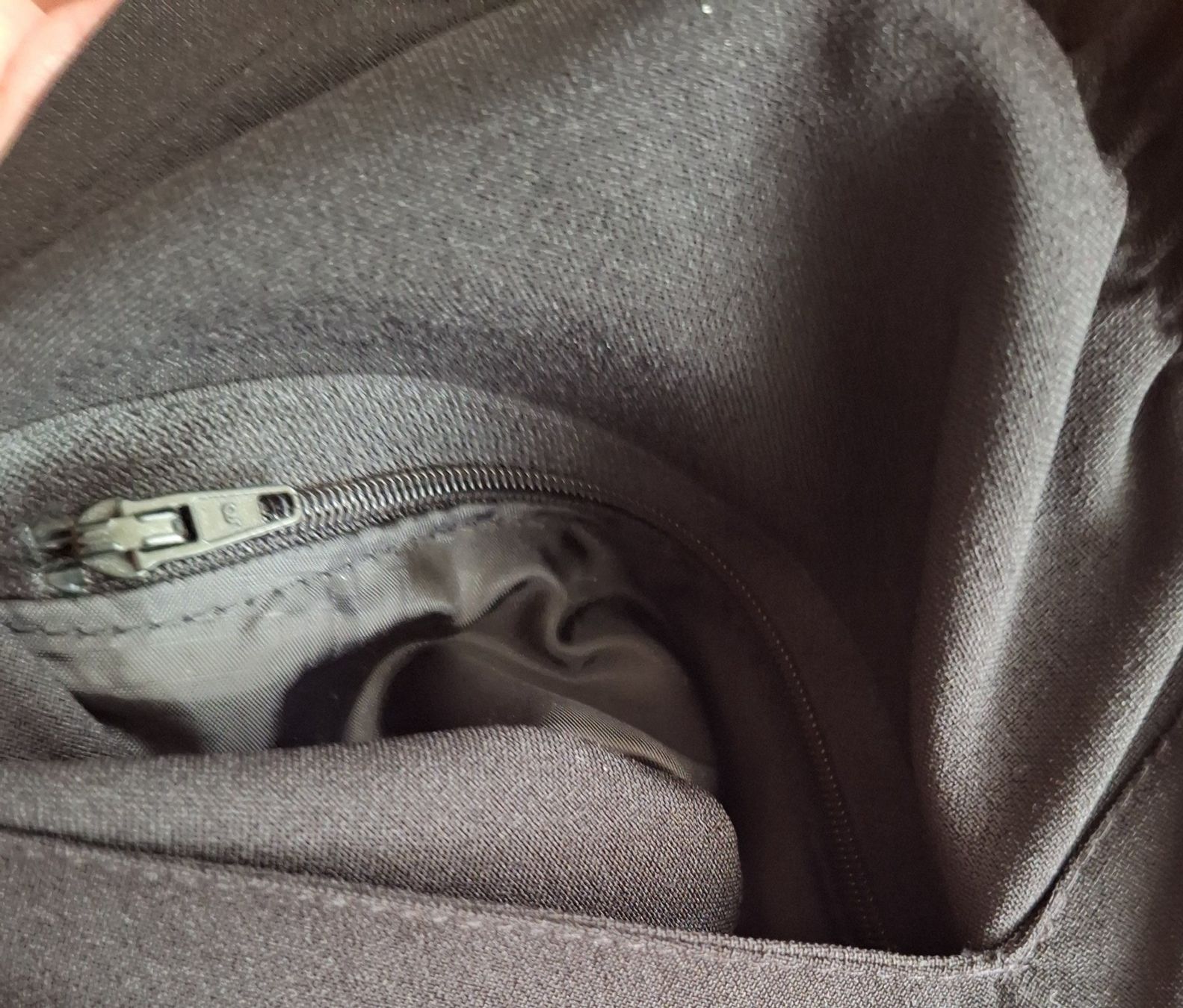 Hosen: pantalon noir taille 52 neuf – Neu (gemäss Beschreibung) aus Genève von maria1209 1