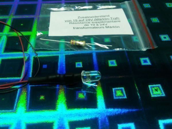 Componenti elettronici: Blink-LED grün 5mm verkabelt – Nuovo (secondo la descrizione) da Luzern venduto da Salefactory 2