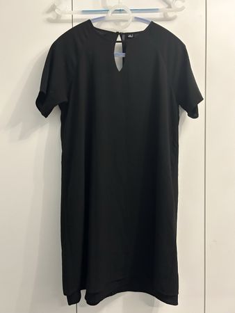 Kleid ONLY schwarz Groesse 38 guter Zustand