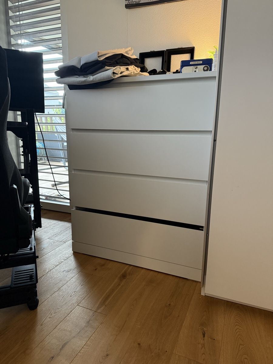 Ikea Kommode zu verschenken (Gebraucht) in Zürich für CHF 1 – nur Abholung auf Ricardo kaufen