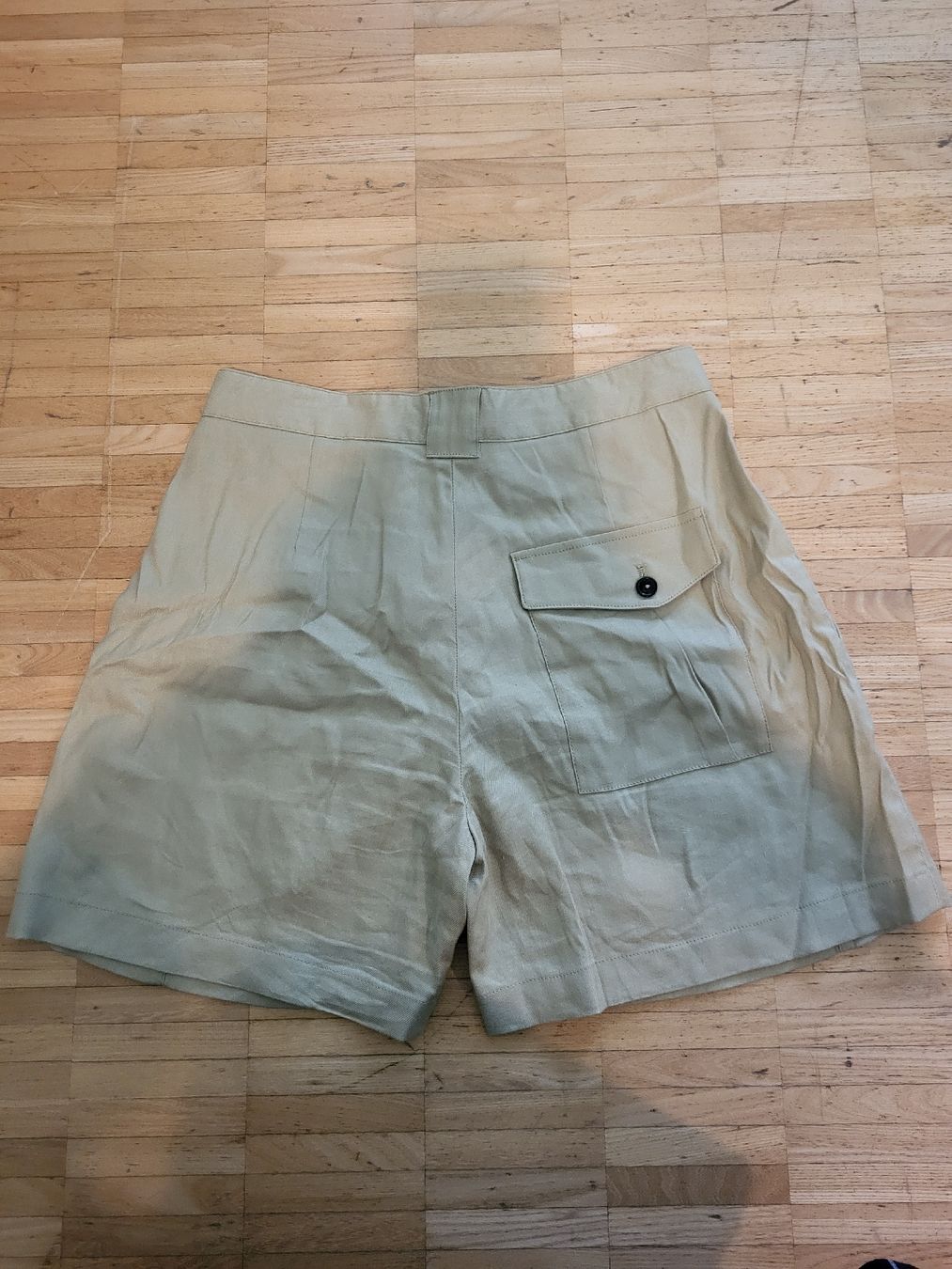 Closed Pantaloni: Closed Leinenshorts, Olive, L – Nuovo (secondo la descrizione) da Brugg AG venduto da elilara 1